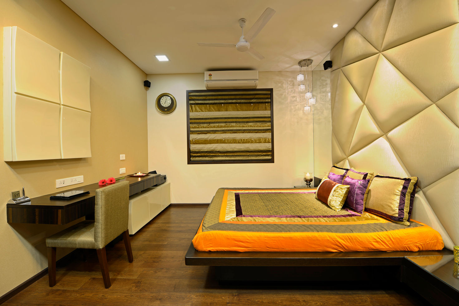 Matunga Apartment, Fourth Axis Designs Fourth Axis Designs Modern Yatak Odası