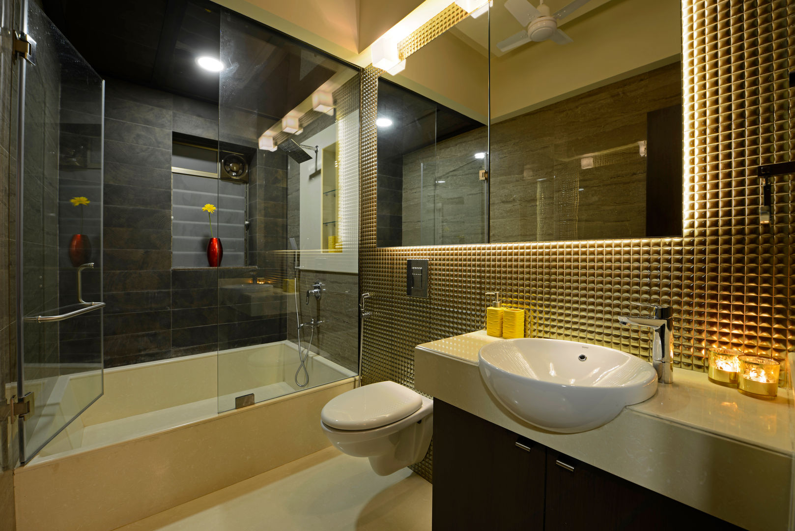 Matunga Apartment, Fourth Axis Designs Fourth Axis Designs Modern Banyo