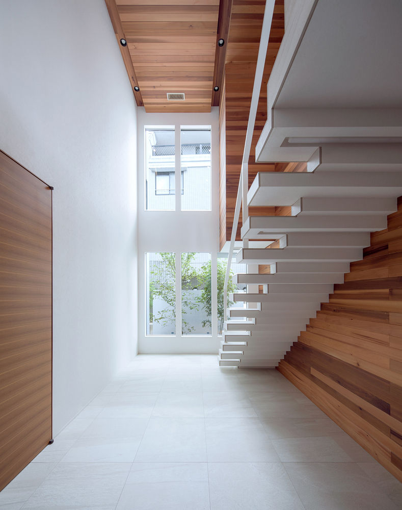 N10-house 「展望テラスのある家」, Architect Show Co.,Ltd Architect Show Co.,Ltd 모던스타일 복도, 현관 & 계단