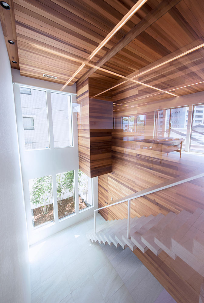 N10-house 「展望テラスのある家」, Architect Show Co.,Ltd Architect Show Co.,Ltd 모던스타일 복도, 현관 & 계단