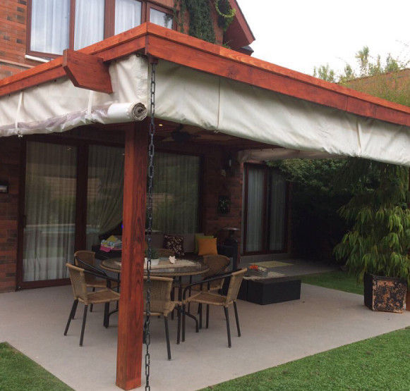 homify Balcon, Veranda & Terrasse classiques