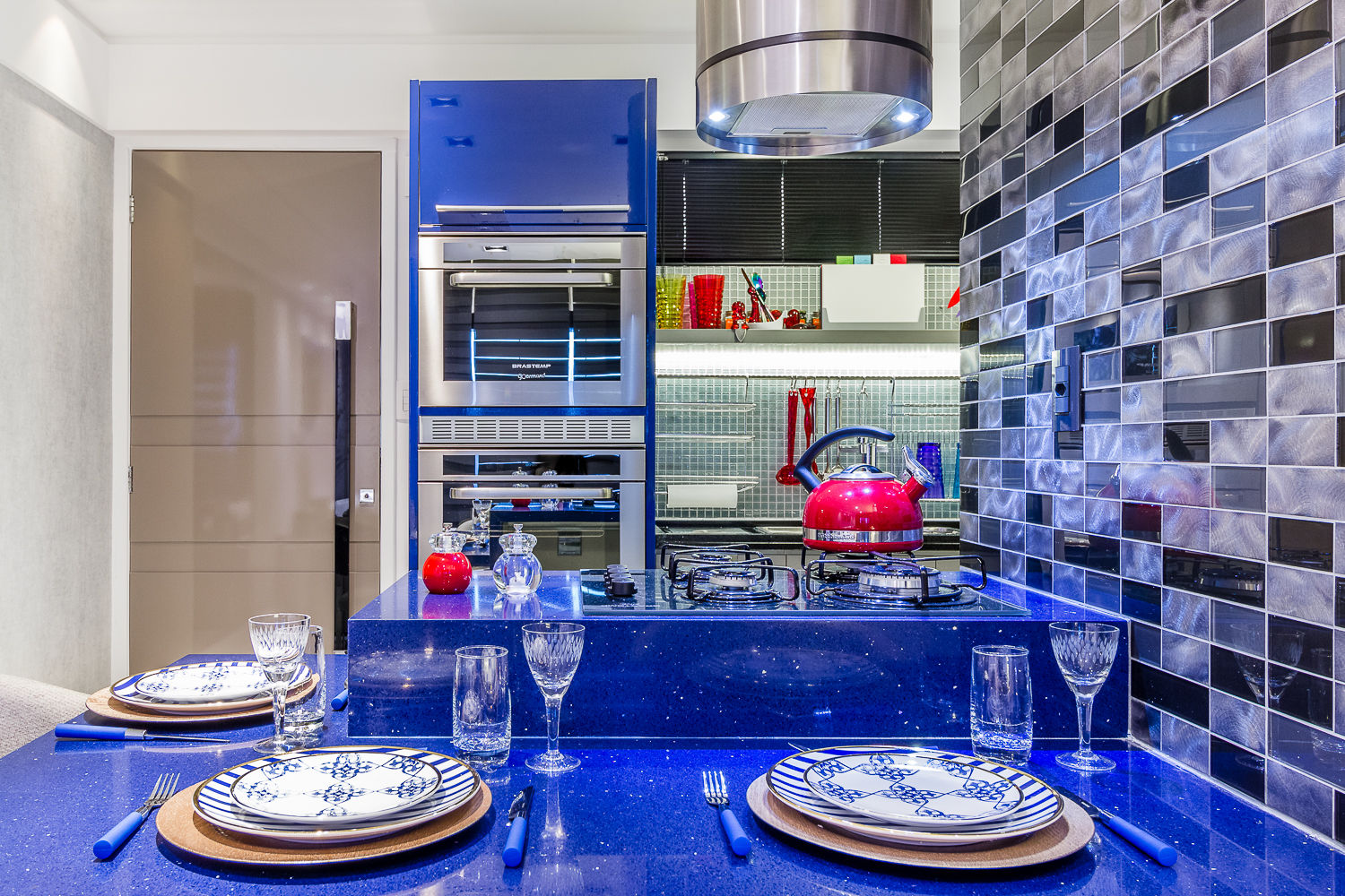 Detalhe Jantar | Cozinha Arquitetura Sônia Beltrão & associados Salas de jantar modernas Pedra Azul Silestone,Dellano