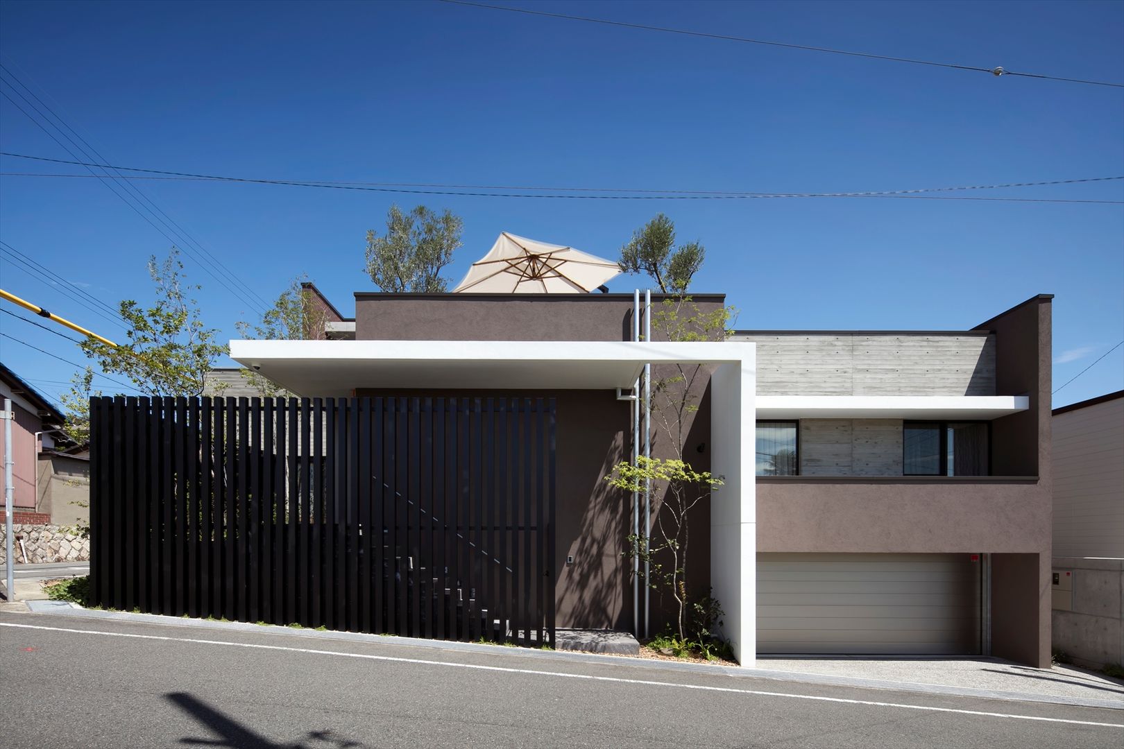 青葉町の家, 吉川弥志設計工房 吉川弥志設計工房 Modern Houses