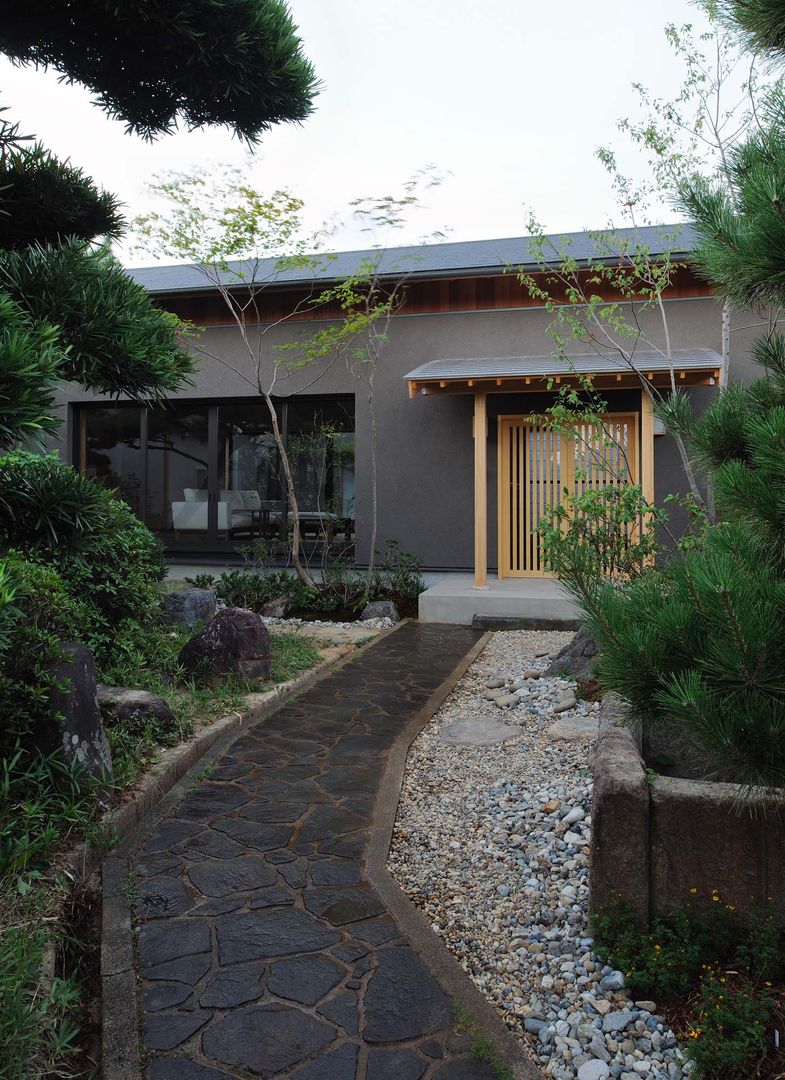 安城の家, 吉川弥志設計工房 吉川弥志設計工房 Casas modernas: Ideas, imágenes y decoración