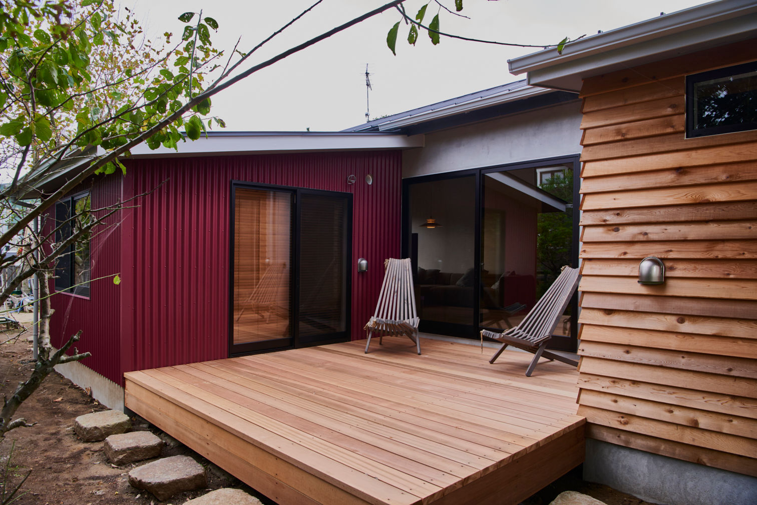 Ichinomiya_house, tai_tai STUDIO tai_tai STUDIO Rustic style living room Iron/Steel