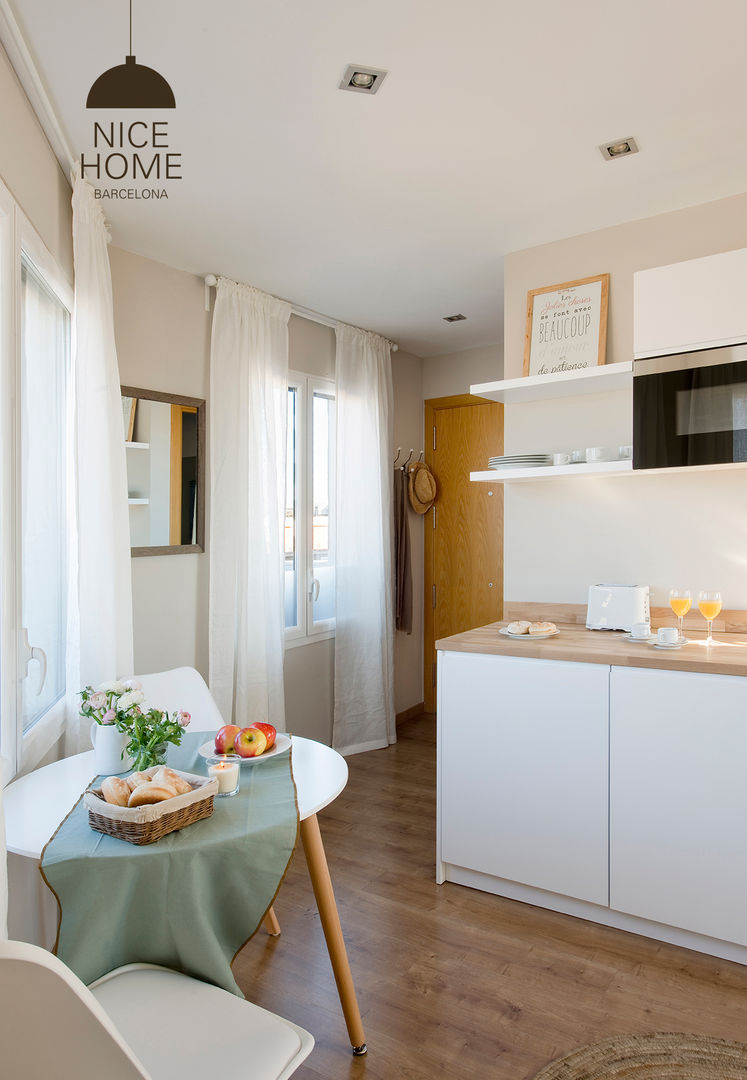 Proyecto Aragón, Nice home barcelona Nice home barcelona 地中海デザインの キッチン