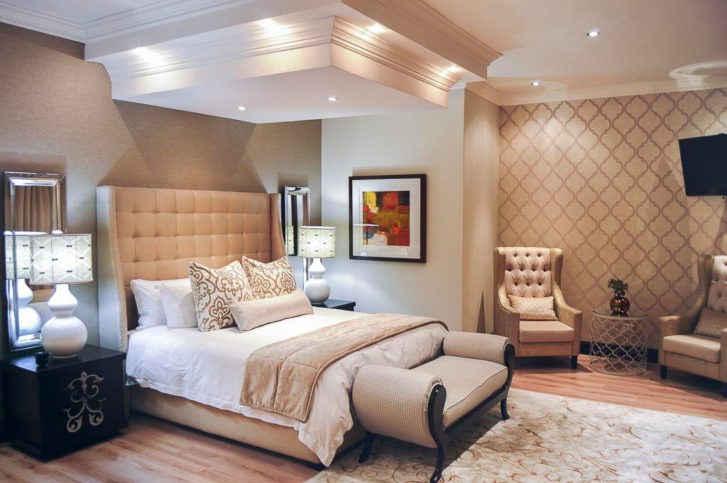 homify Classic style bedroom