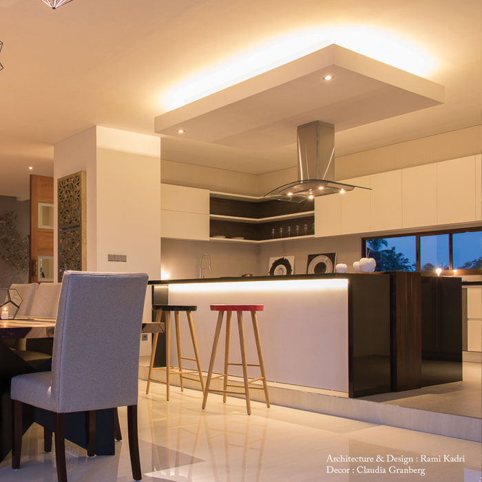 JEWEL OF NYANYI (BALI), Terra Development Group Terra Development Group Kitchen units