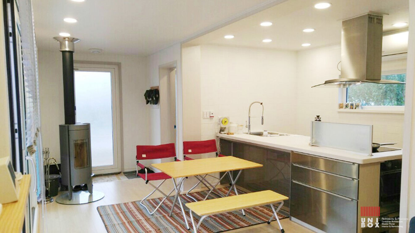 UNIBOX 'D'(Ver.당진) , (주)감동C&D 유니박스 (주)감동C&D 유니박스 Modern dining room