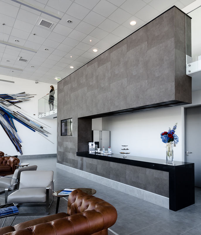 Aerocardal FBO, Bschneider Arquitectos e Ingenieros Bschneider Arquitectos e Ingenieros Commercial spaces Airports