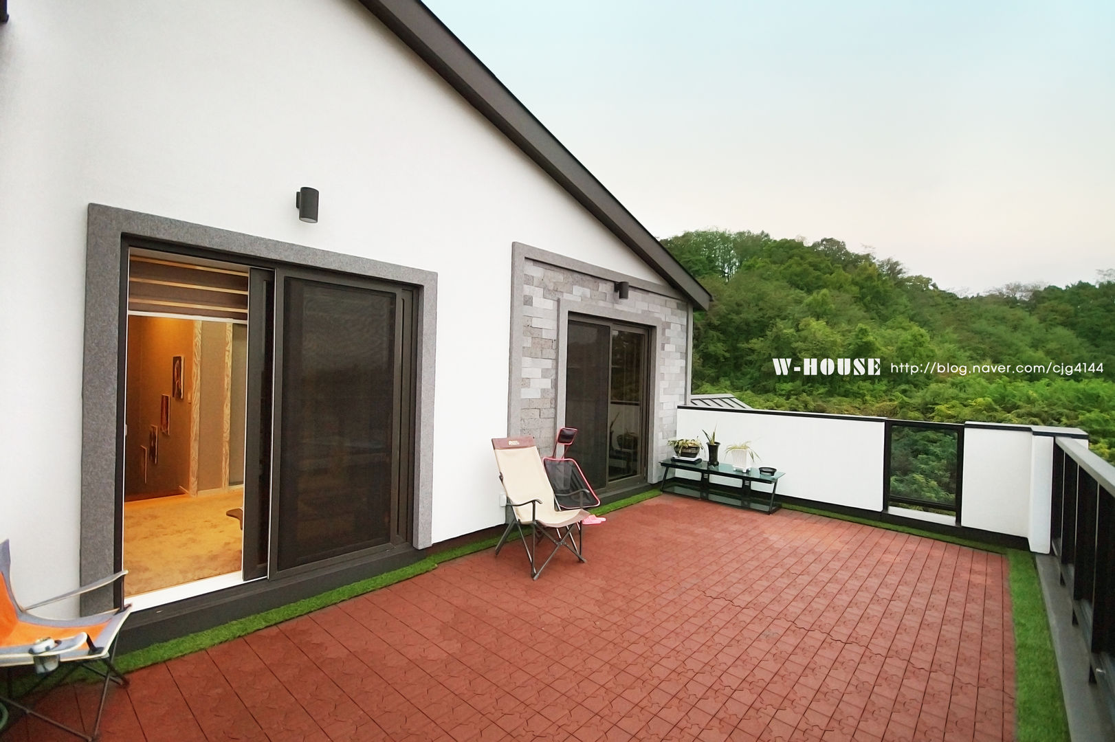 오창 50평형 ALC전원주택, W-HOUSE W-HOUSE Modern terrace Solid Wood Multicolored