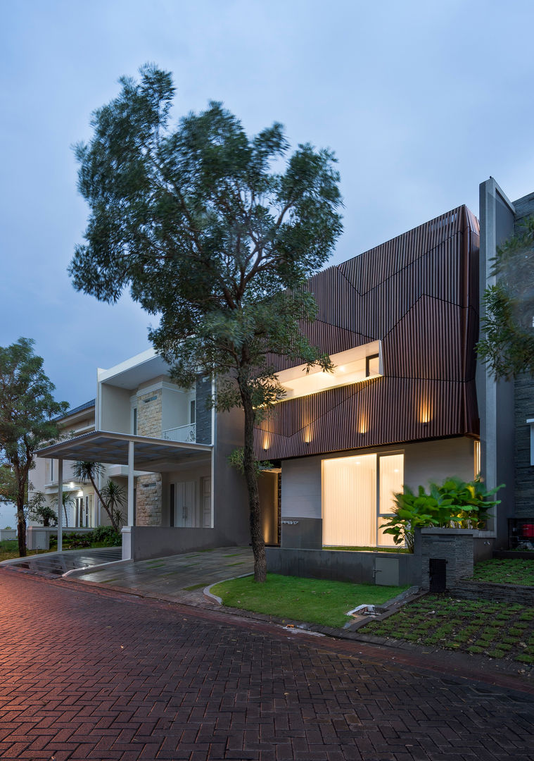 'S' house, Simple Projects Architecture Simple Projects Architecture Rumah tinggal Besi/Baja