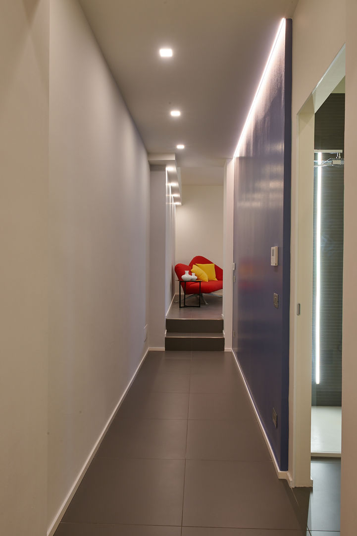 Alloggio A al mare, ArchiDesign LAB ArchiDesign LAB Modern corridor, hallway & stairs