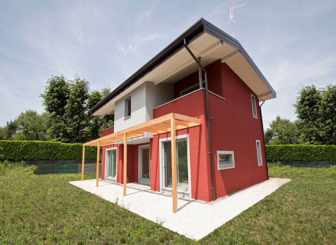 Villa in legno a Vizzola Ticino, Varese, Novello Case in Legno Novello Case in Legno Wooden houses لکڑی Wood effect