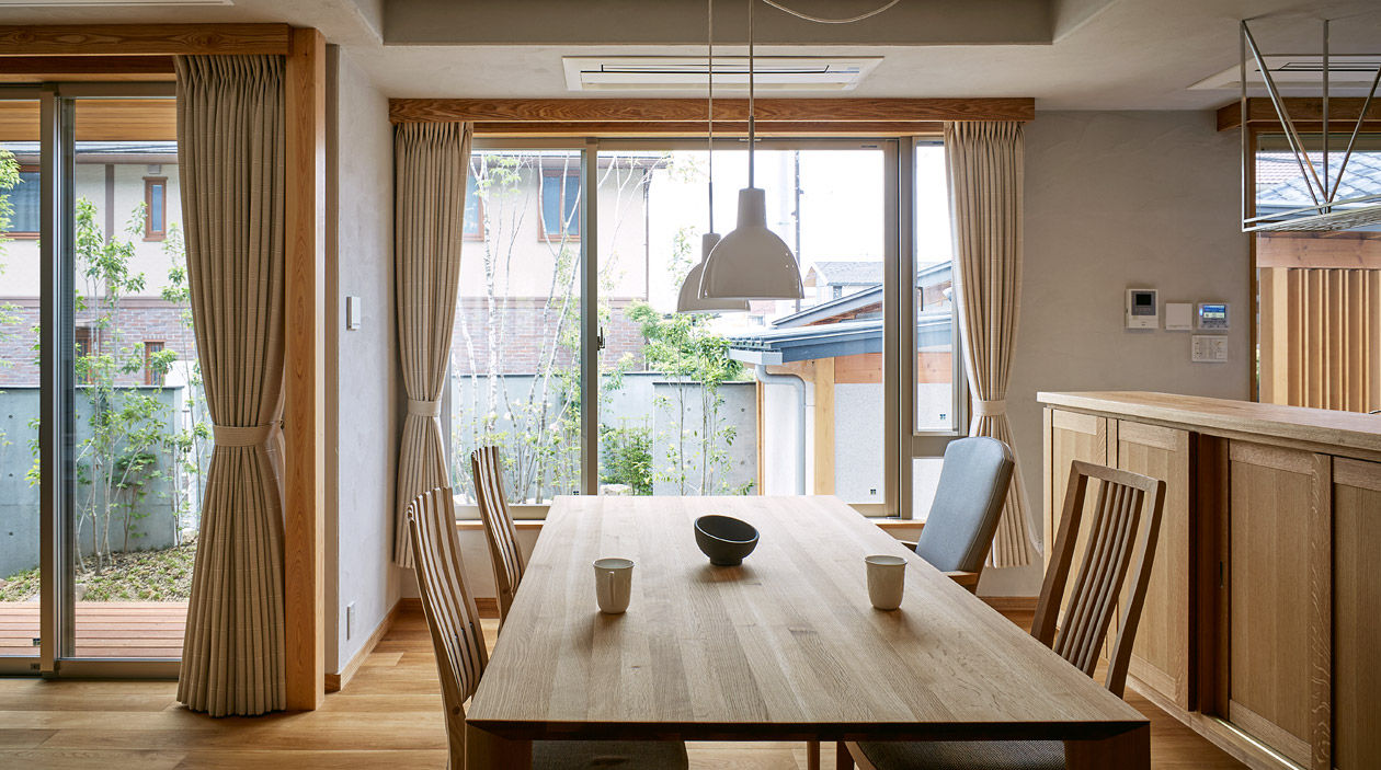 街と交感する家, 竹内建築設計事務所 竹内建築設計事務所 Dining room