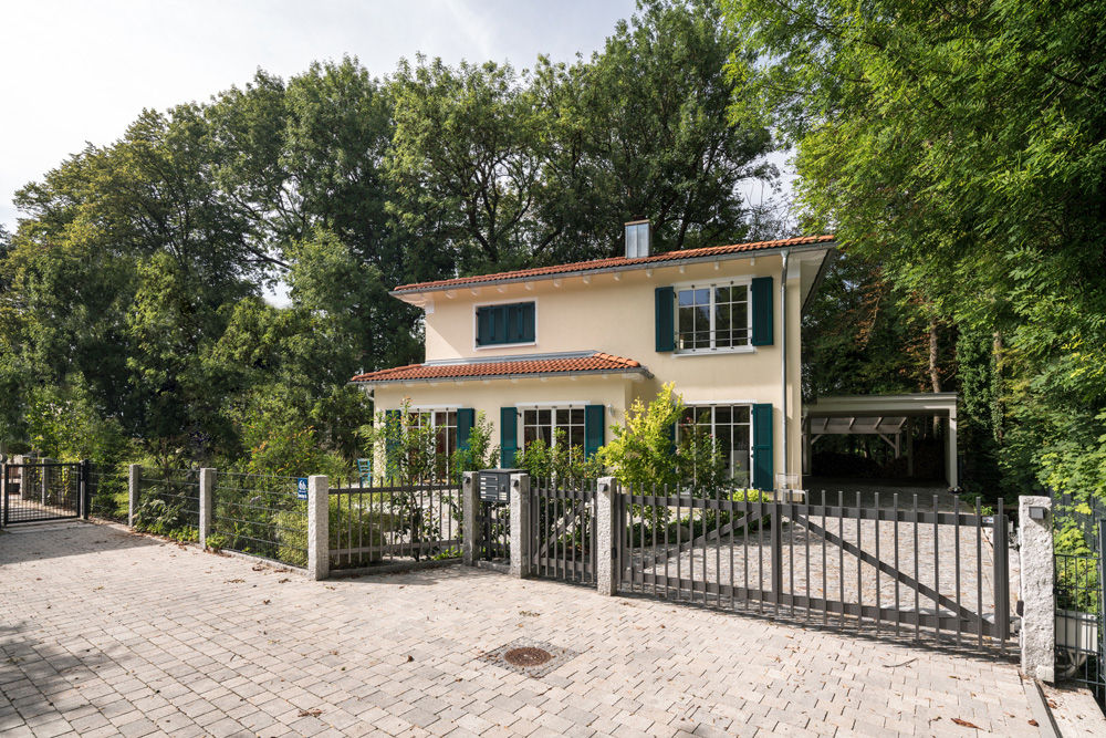 Stadtvilla im mediterranen Stil wir leben haus - Bauunternehmen in Bayern Landhaus landhaus,mediterraner Baustil,stadtvilla