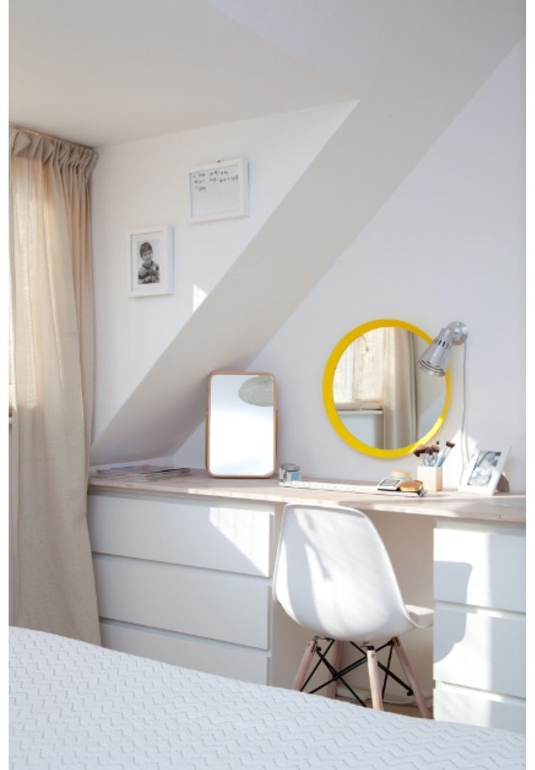 Scandinavian coastal style - scandi THE FRESH INTERIOR COMPANY غرفة نوم yellow,mirror,ikea,eames,scandi,malm