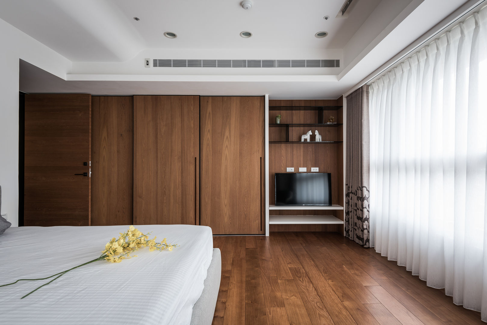 凌雲景觀樓中樓, 紫硯空間設計 紫硯空間設計 Modern Bedroom