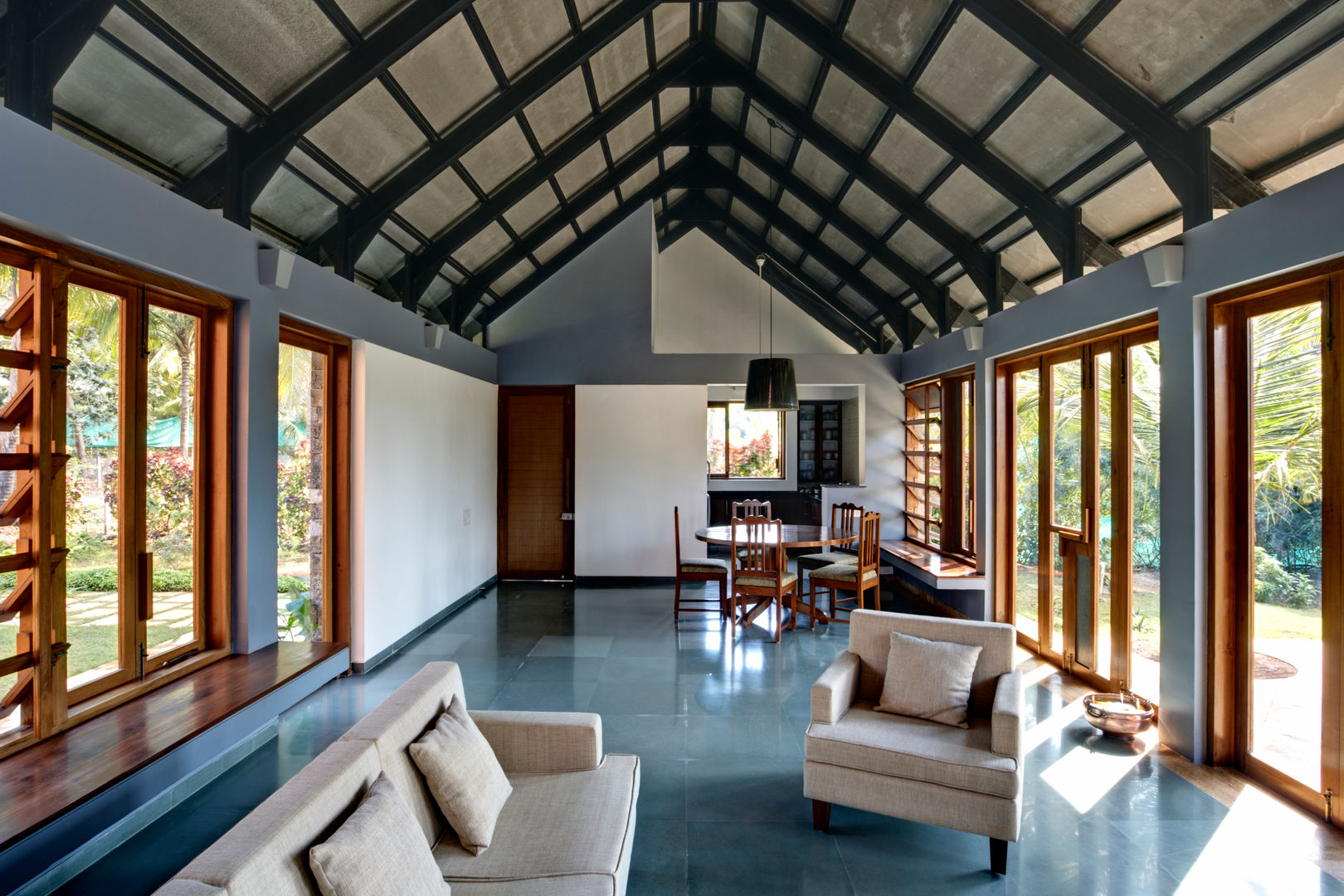 Kashid House, DCOOP ARCHITECTS DCOOP ARCHITECTS Living room Stone