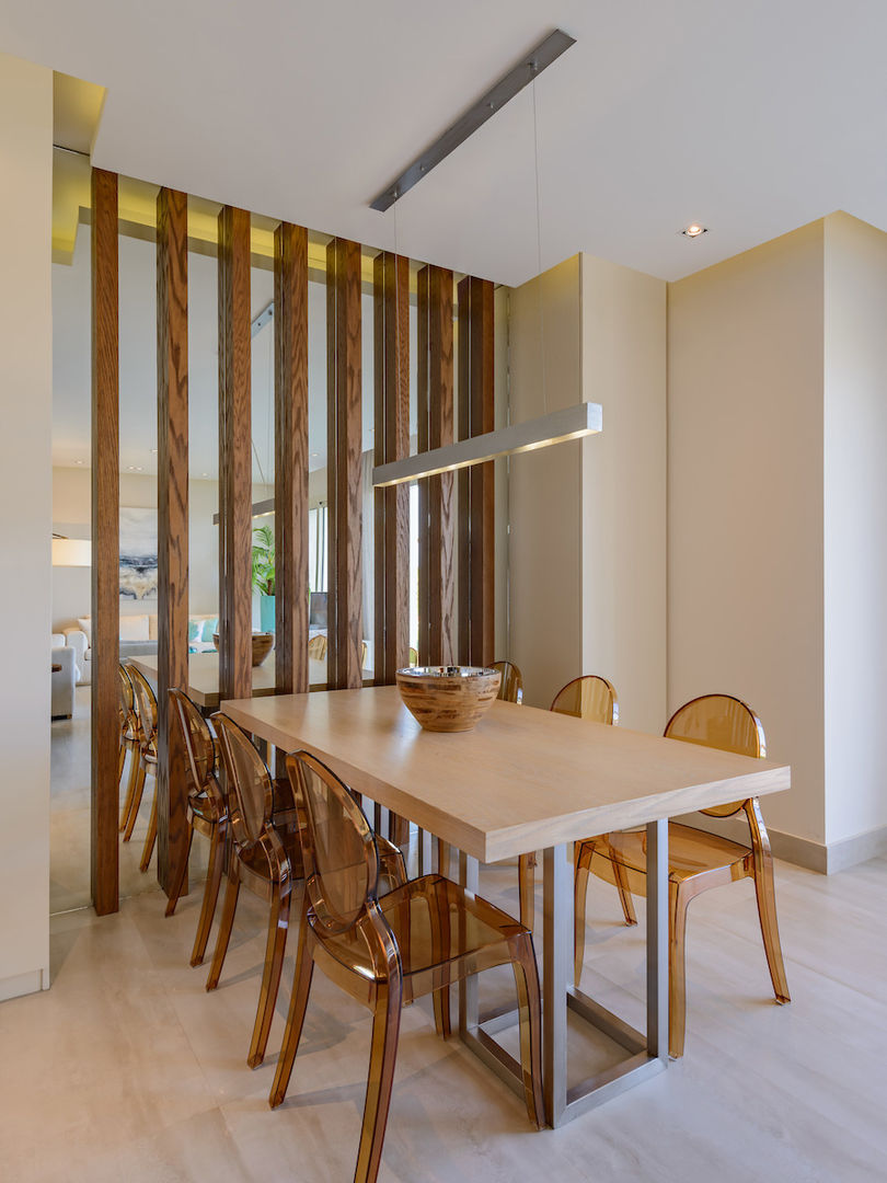 North Coast Villa, Hossam Nabil - Architects & Designers Hossam Nabil - Architects & Designers Modern Yemek Odası