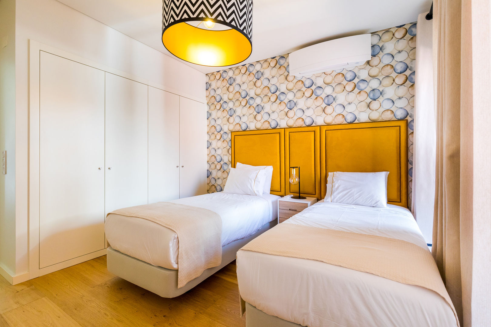 Bairro Alto - Apartamento T2, Sizz Design Sizz Design 北欧スタイルの 寝室