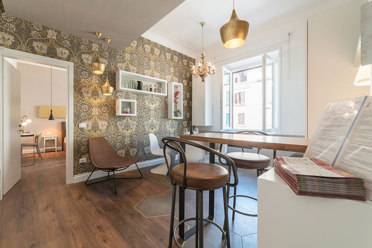 casa vacanze a Roma, cristina bisà cristina bisà Eclectic style dining room