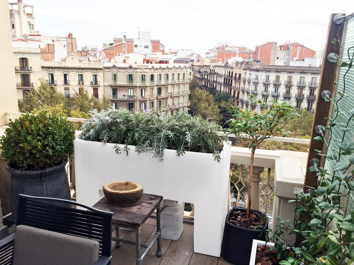 VIVIENDA PARTICULAR - BARCELONA, BURESINNOVA S.A. BURESINNOVA S.A. 露臺 配件與裝飾品