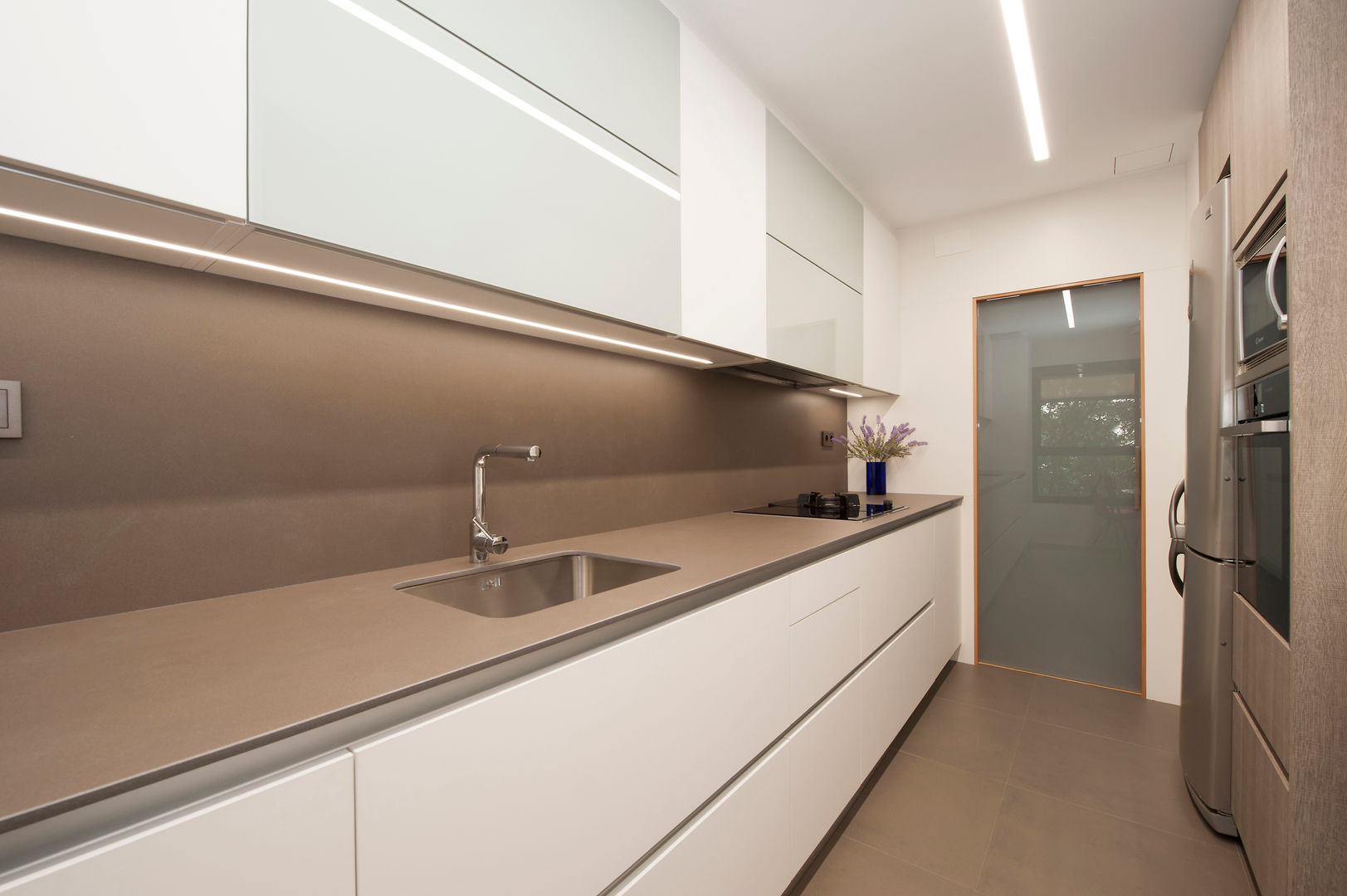 Reforma cocina Poblenou, Sincro Sincro Built-in kitchens