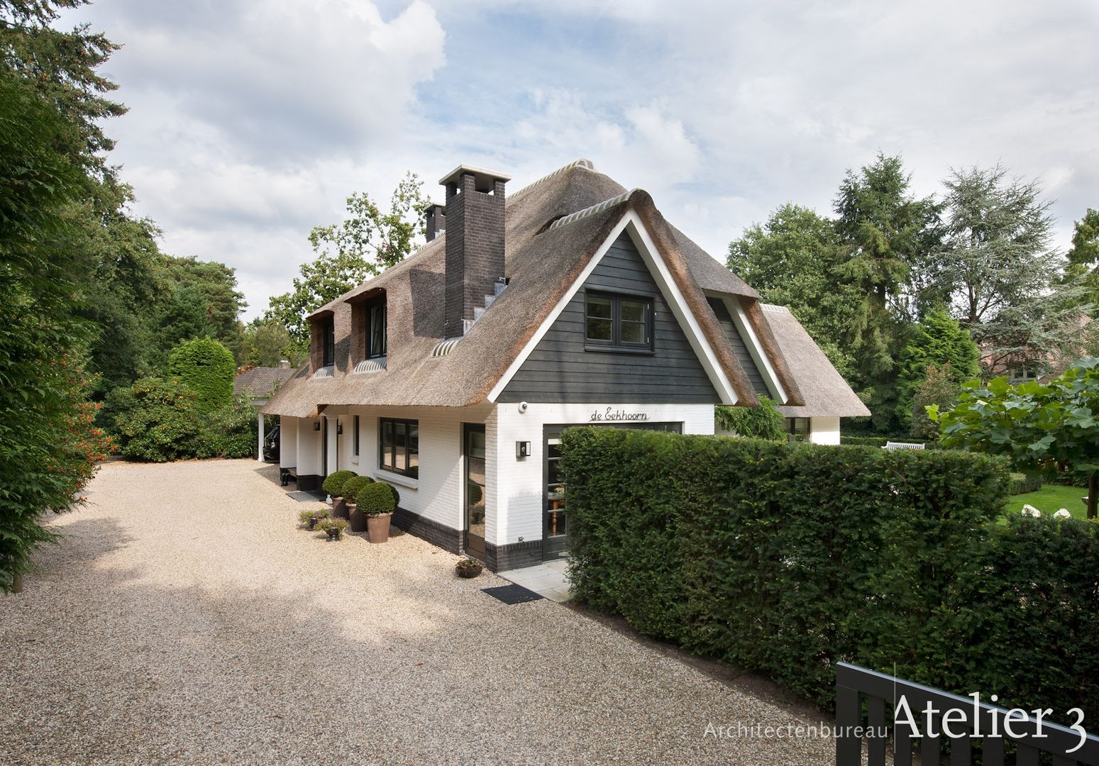 Landelijke villa in Blaricum, Architectenbureau Atelier3 Architectenbureau Atelier3 別墅 石器