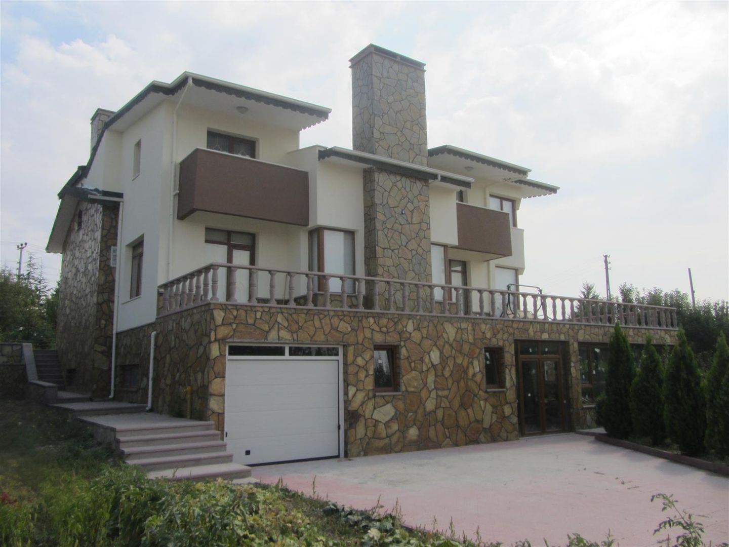 GÖLBAŞI'NDA MUHTEŞEM VİLLA, YALÇIN MİMARLIK & DEKORASYON YALÇIN MİMARLIK & DEKORASYON Villa villa