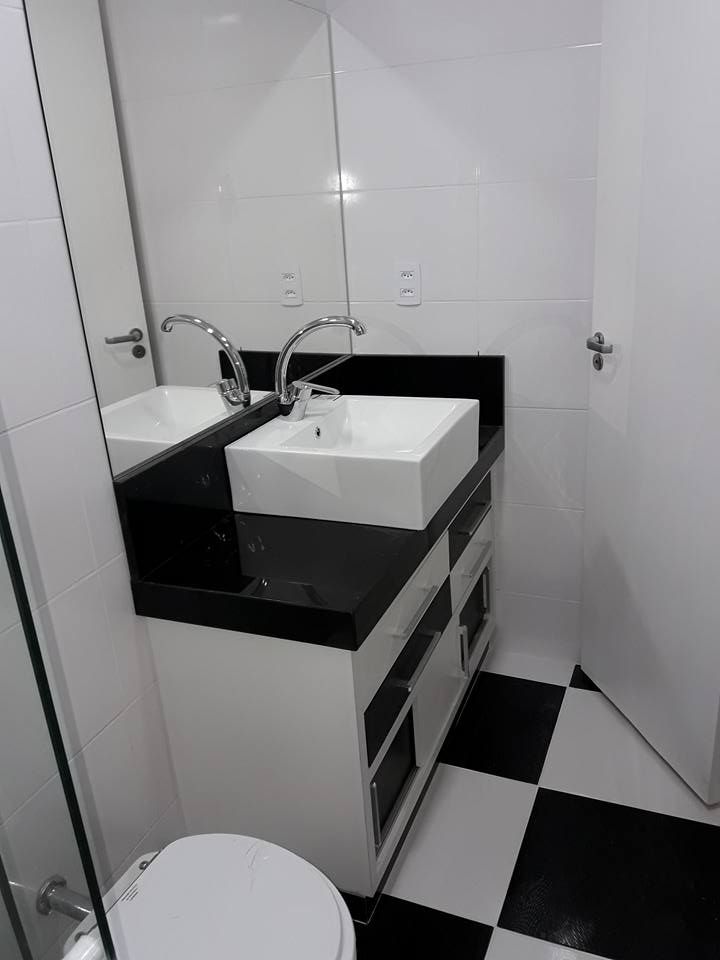 Banheiro , jorgeantonio.86 jorgeantonio.86 Modern bathroom گرینائٹ Medicine cabinets