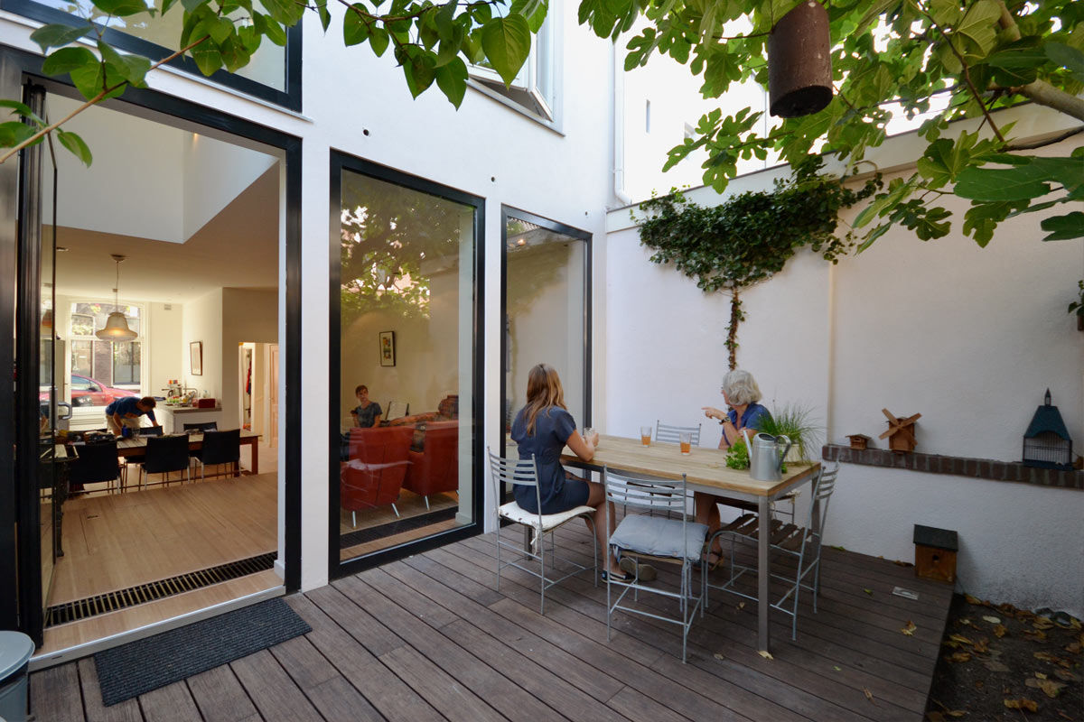 Verbouwing woning - Utrecht Wittevrouwen, ARCHiD ARCHiD Jardines de estilo moderno