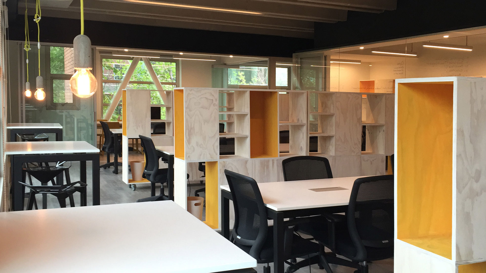 Oficinas Incowork, 2712 / asociados 2712 / asociados Bedrijfsruimten Hout Hout Kantoren & winkels