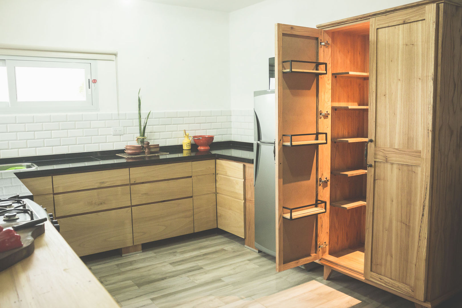 PROYECTO - Santa Rosa - Cocina, Mon Estudio Mon Estudio Kitchen units Wood Wood effect