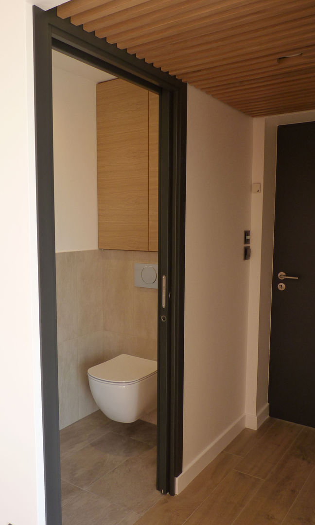 Rénovation maison à Cluny, BRUNO BINI BRUNO BINI Phòng tắm phong cách hiện đại