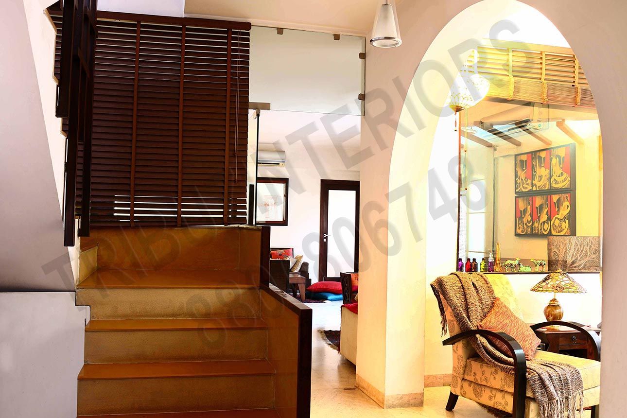 Heritage City 2, Tribuz Interiors Pvt. Ltd. Tribuz Interiors Pvt. Ltd. Koridor & Tangga Modern