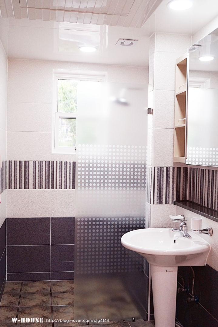 함라 신대리 2호 35평형 ALC전원주택, W-HOUSE W-HOUSE Modern style bathrooms Tiles