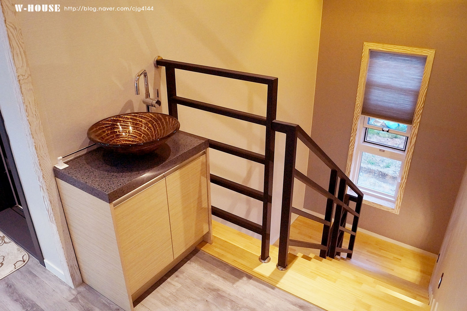 익산 임상리 50평형 ALC주택, W-HOUSE W-HOUSE Stairs Solid Wood Multicolored