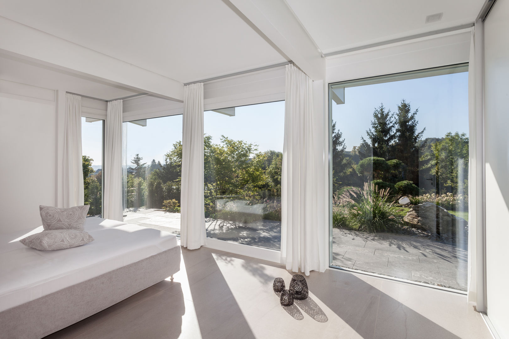 A dream home that is good for the soul DAVINCI HAUS GmbH & Co. KG Modern style bedroom