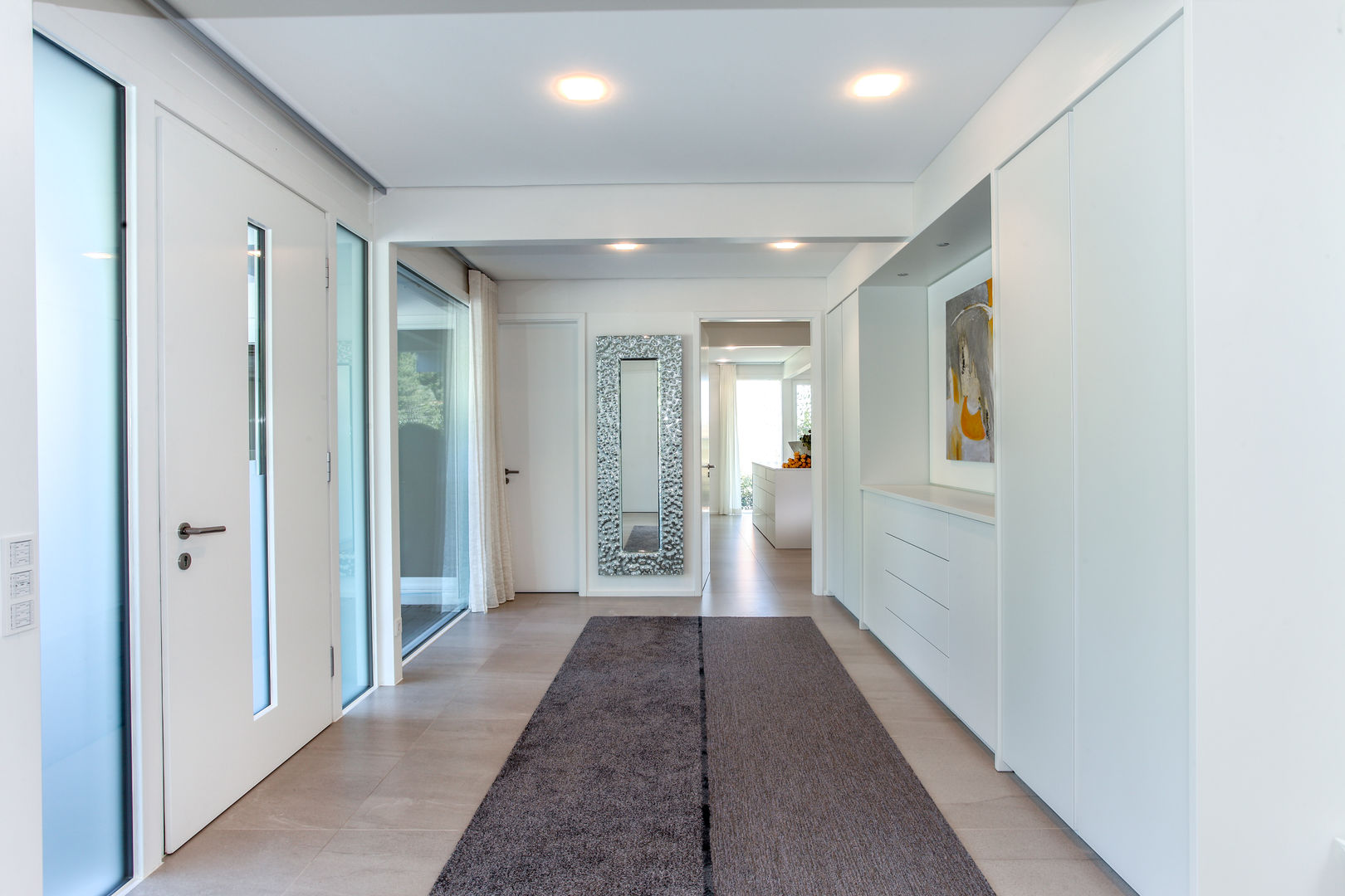 A dream home that is good for the soul DAVINCI HAUS GmbH & Co. KG Modern corridor, hallway & stairs