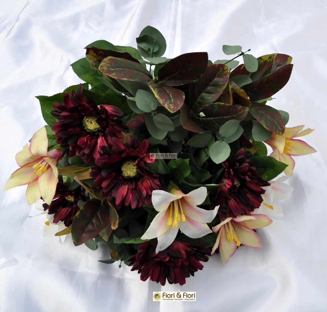 Bouquet di fiori artificiali: Bello e romantico, perfetto per San Valentino, Fiori&Fiori Fiori&Fiori حمام قماش Amber/Gold ديكورات