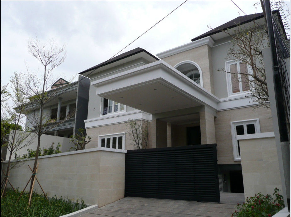 LINDA PONDOK INDAH, sony architect studio sony architect studio Casas modernas