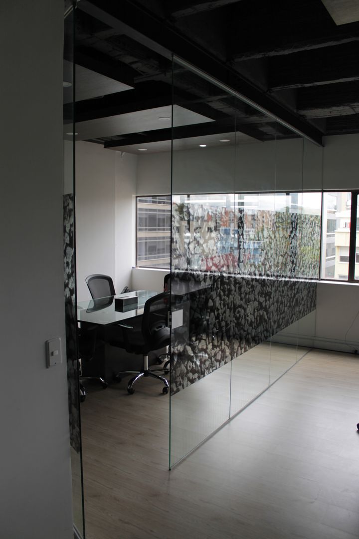 Sala de Juntas Bustos + Quintero arquitectos Study/office Glass