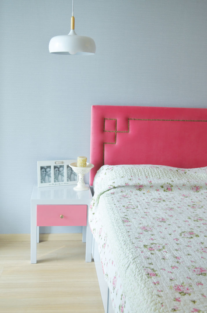 homify Minimalistische slaapkamers