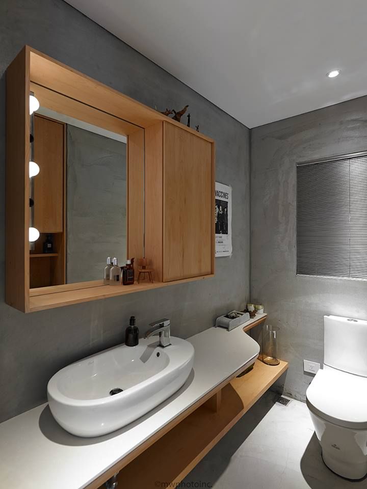 A single handsome man, Co*Good Design Co. Ltd. Co*Good Design Co. Ltd. Modern bathroom