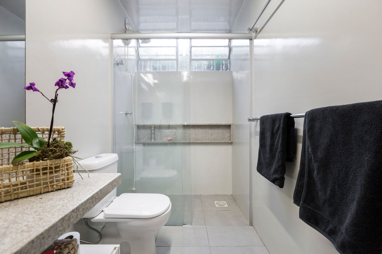 SDP02 | Banho, Kali Arquitetura Kali Arquitetura Modern style bathrooms