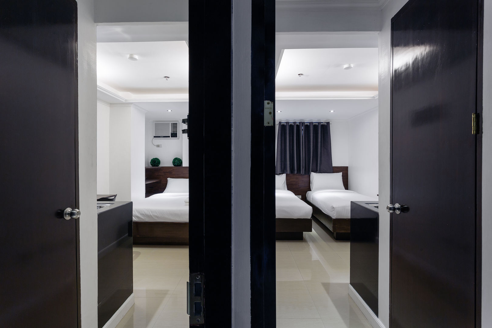 Nest Nano Suites Condo Hotel in Makati, SNS Lush Designs and Home Decor Consultancy SNS Lush Designs and Home Decor Consultancy Gewerbeflächen Hotels