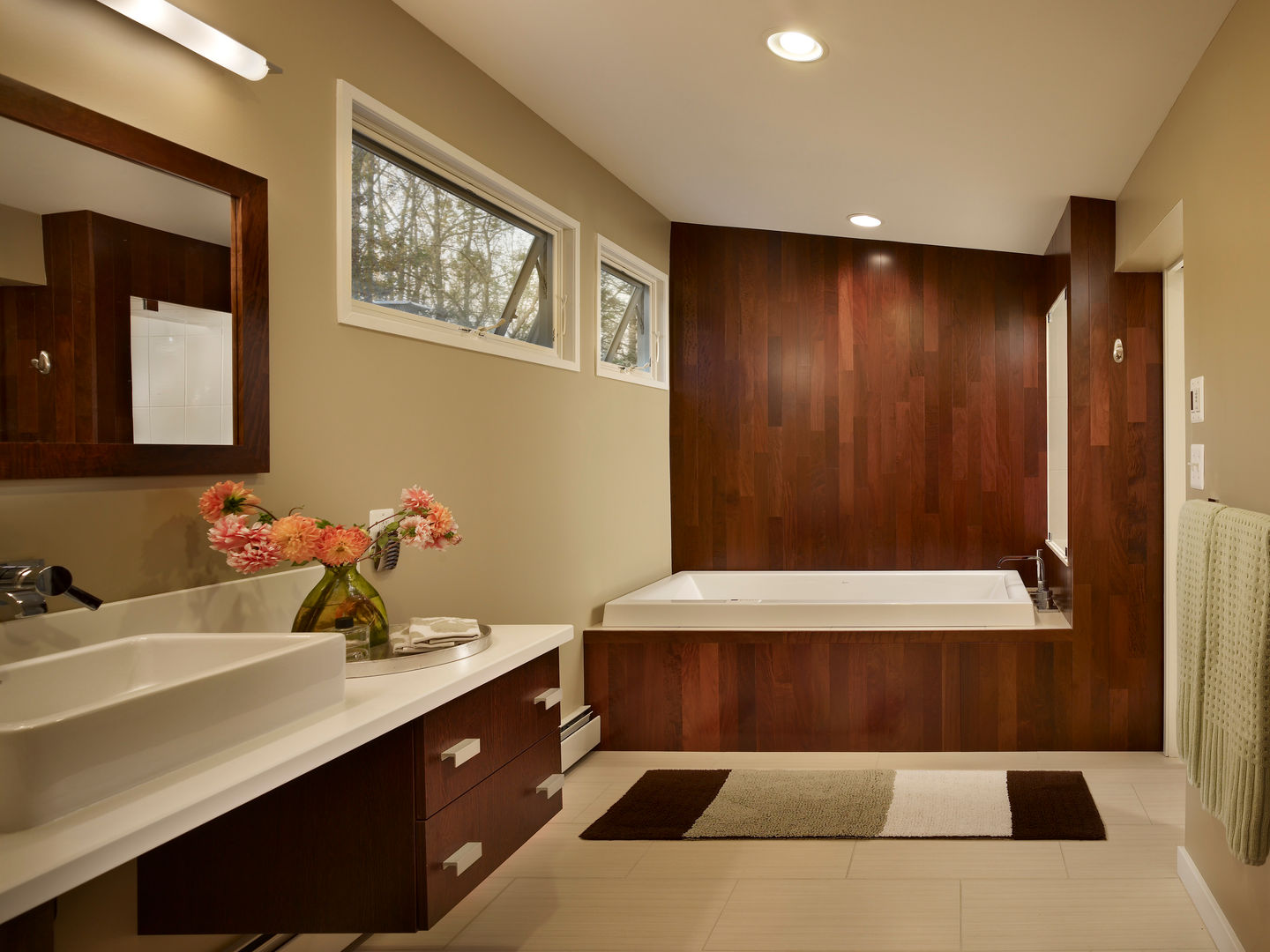 Seidenberg House, Metcalfe Architecture & Design Metcalfe Architecture & Design Modern Bathroom wood paneling,bathroom,floating vanity,master bath