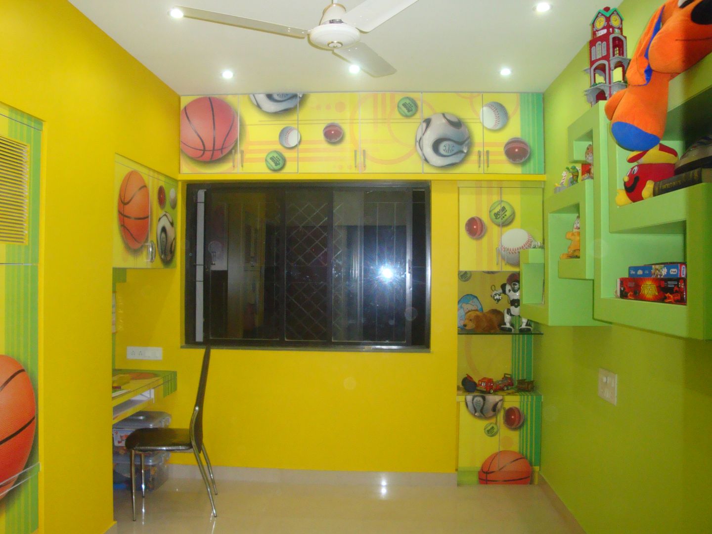 Residence - Rakesh Raskar, Pune. Spaceefixs Modern style bedroom