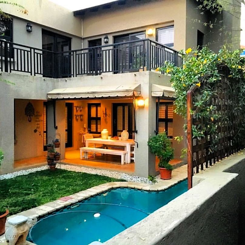 Outdoor city living CS DESIGN Eclectic style balcony, veranda & terrace